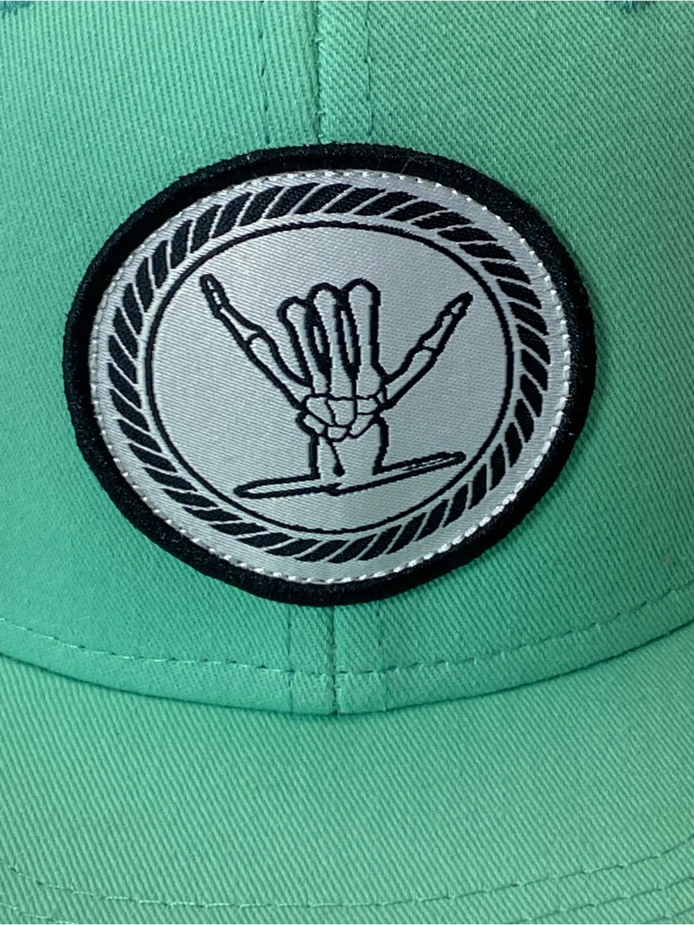 Shreddy Icon Hydro Seafoam Skeleton Shaka Mesh Snapback Trucker Hat - Picture 3 of 11